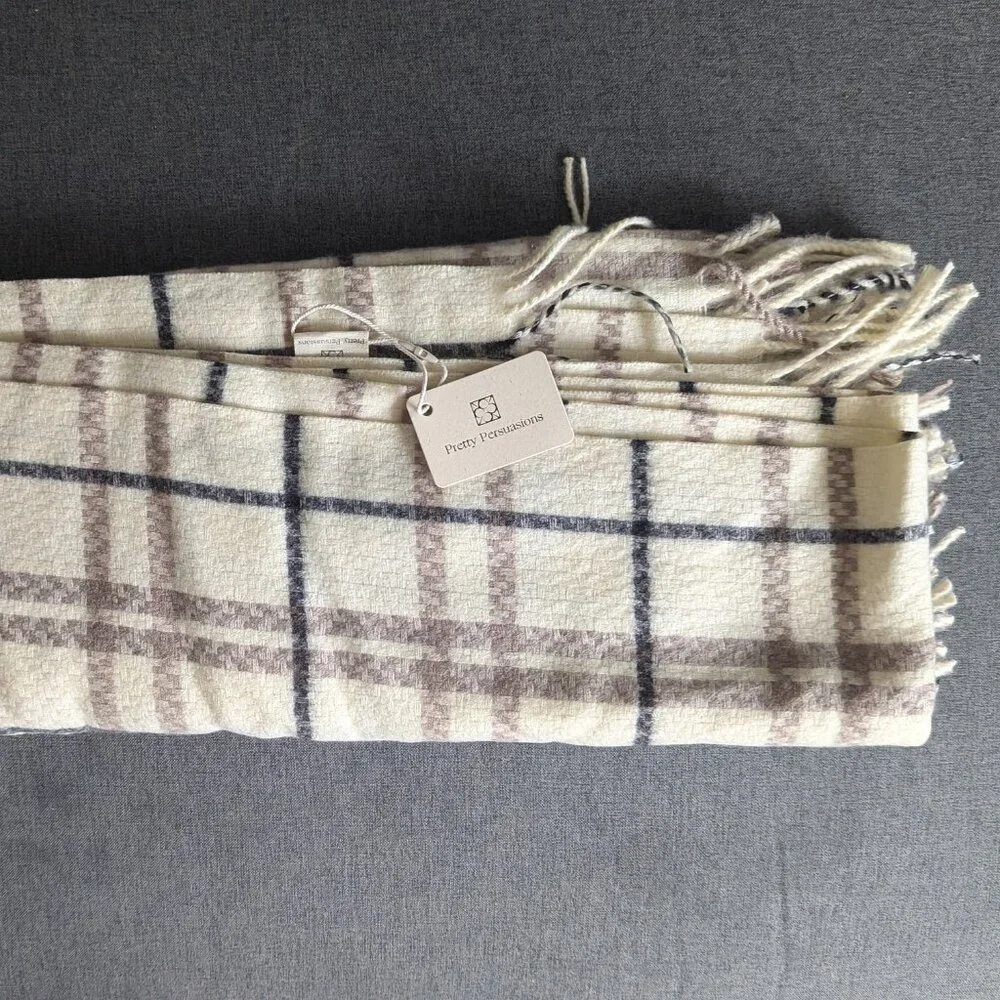 Pretty Persuasions Scarf White with Grey NEW